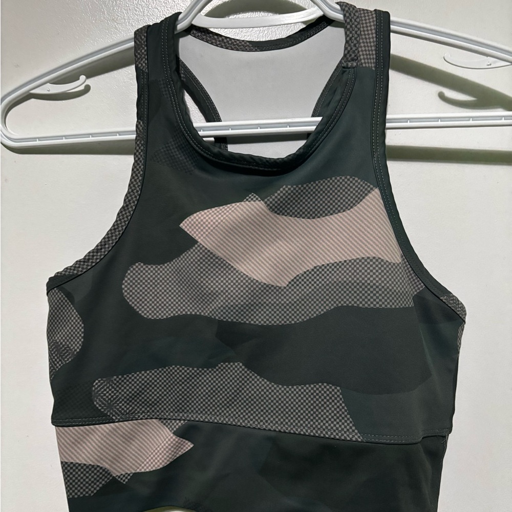 Strut! Set Green and Tan Sports Bra with Racerback Design and leggings set